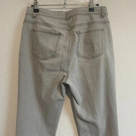 Lafayette 148 New York  High Waist Ankle Straight Leg Jeans Size 8 Gray - Picture 5 of 10
